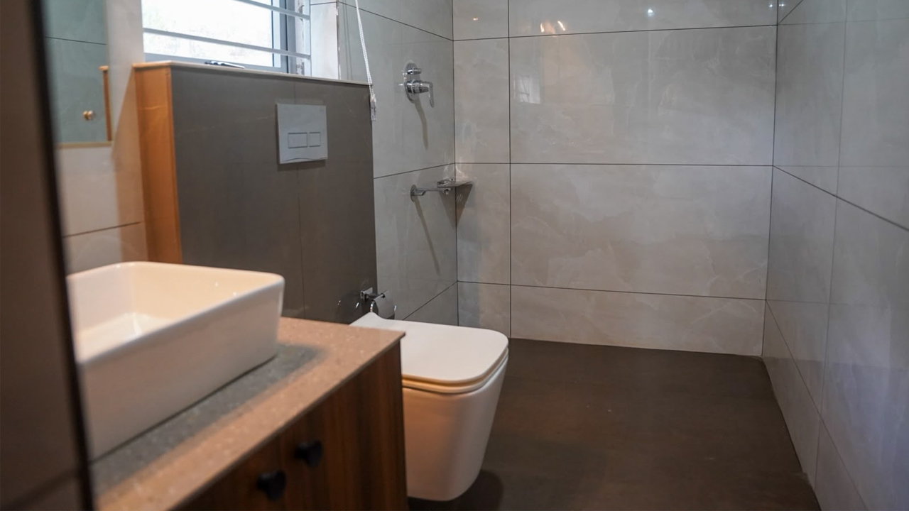 Modern Ensuite Bathroom